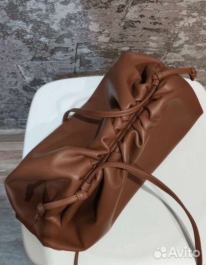 Сумка клатч Bottega Veneta натуральная кожа