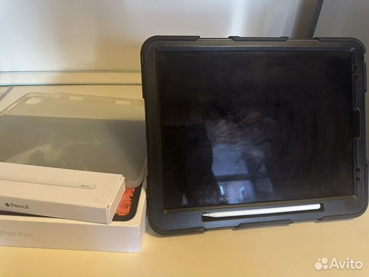 iPad pro 12.9 256 sim