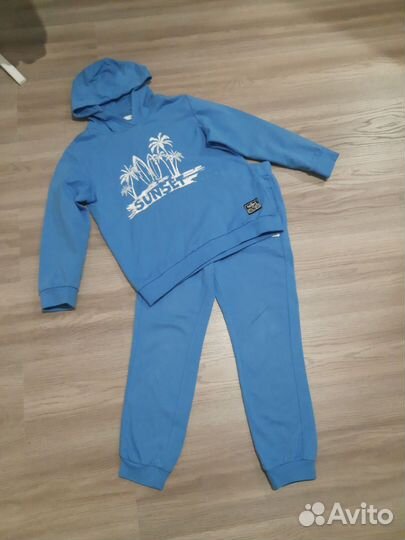 Костюм, брюки и толстовка 134