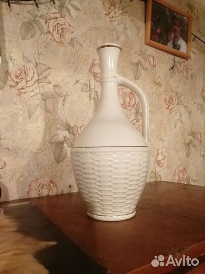 Кувшин старинный для напитков