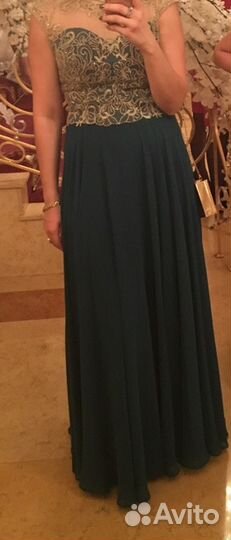 Платье вечернее