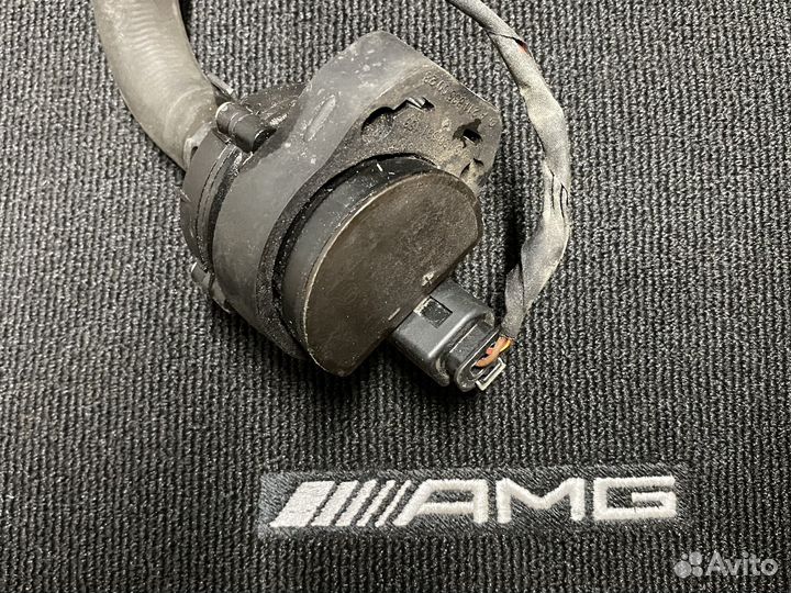 Насос системы охлаждения Mercedes Benz A2118350028