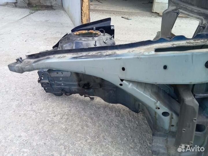 Лонжерон передний левый Mercedes-Benz E-Class W212