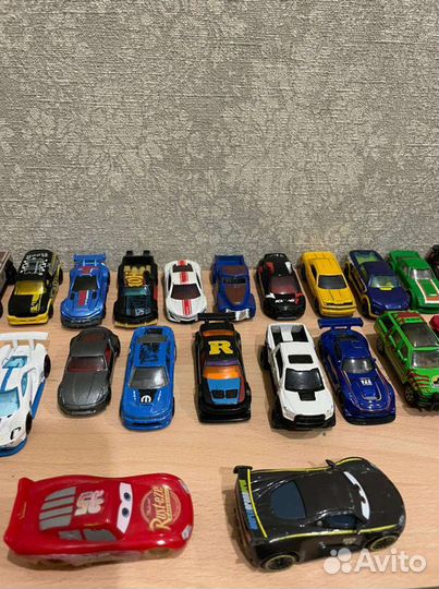 Машинки hot wheels