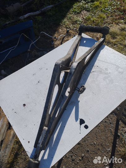 Кронштейн задних продольных рычагов vоlvo 740