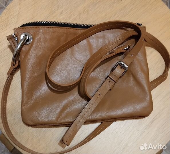 Сумочка кожаная