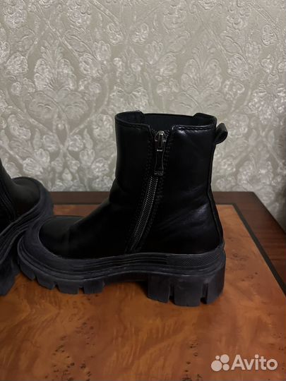 Ботинки 33