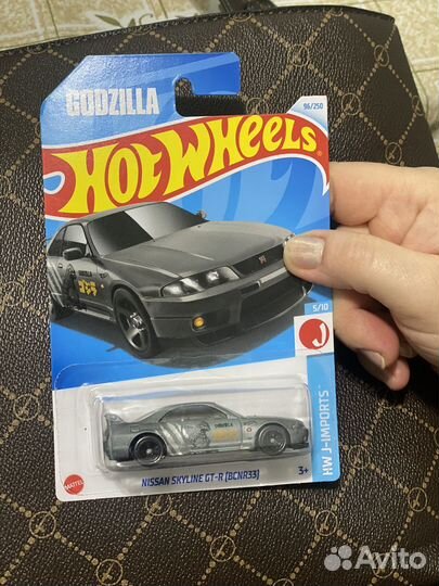 Машинки хот вилс hot wheels