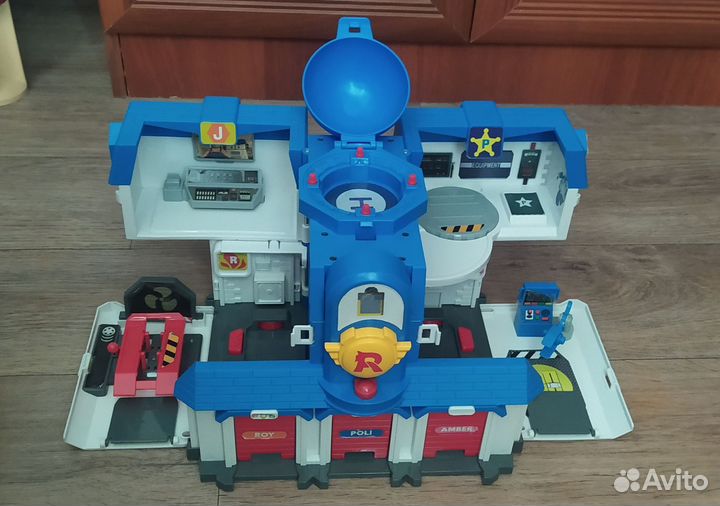 Поли Робокар База