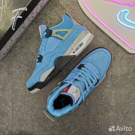 Кроссовки Nike Air Jordan 4 Retro Новые