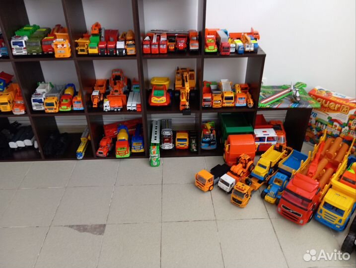 Игрушки машинки