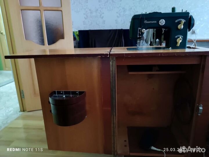 Швейная машинаШвейная машина Naumann Германия