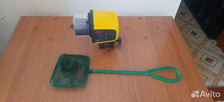 Автоматическая кормушка для рыб