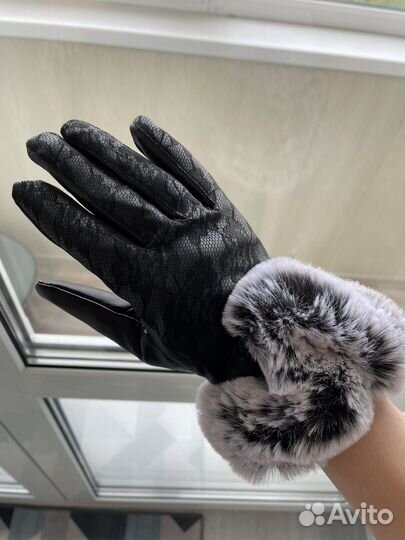 Перчатки женские новые