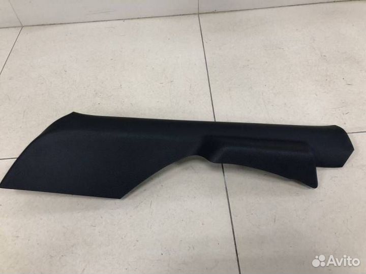 Обшивка стойки Volkswagen Polo Sed RUS 2011