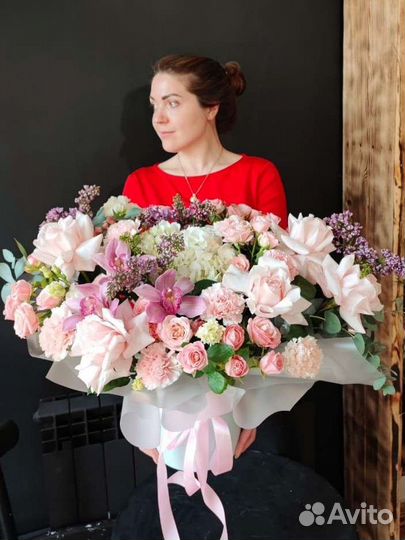 Живые цветы букеты розы,пионы,сирень, доставка