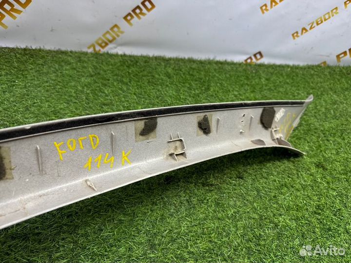 Обшивка стойки передняя правая Ford Mondeo 3