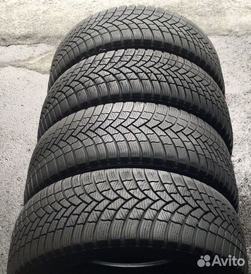 Bridgestone Blizzak LM-001 Evo 205/55 R16