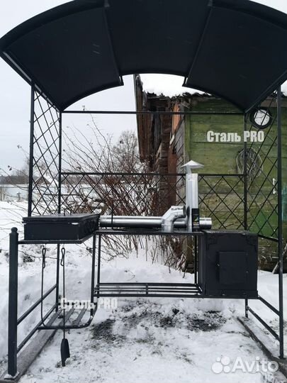 Мангал с крышей кованый