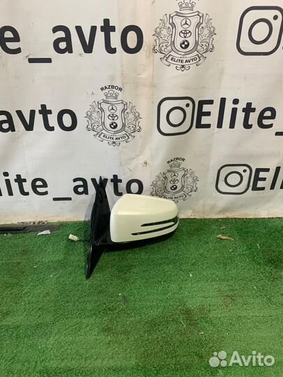 Зеркало левое Mercedes W212