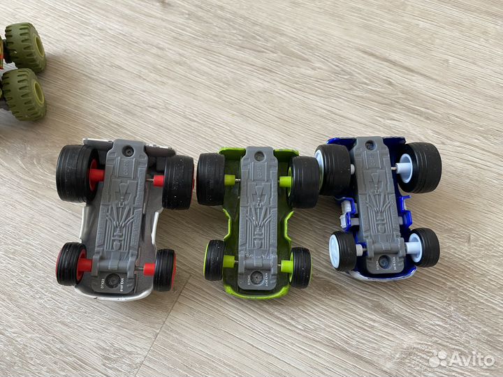 Вспыш и чудо машинки быстрогон и гоночные