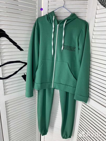 Спортивный костюм