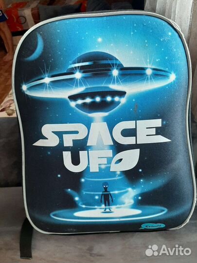 Школьный рюкзак