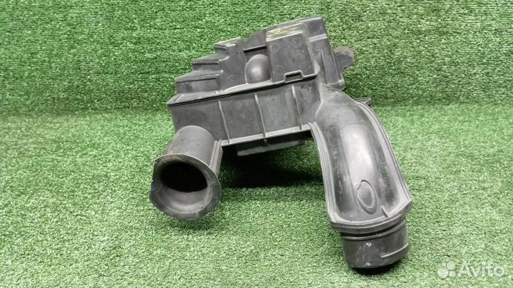 Резонатор воздушного фильтра Renault Fluence