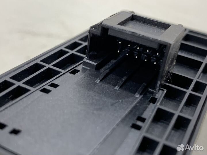 Блок кнопки стеклоподъемника Audi A7 4G