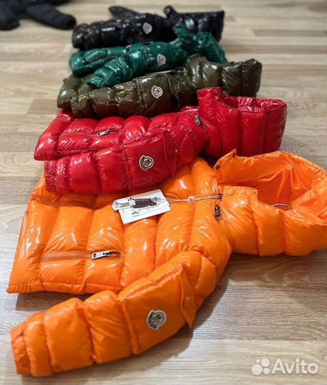 Куртка Moncler красная 104-140 новая