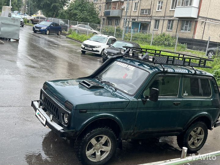 LADA 4x4 (Нива) 1.7 МТ, 2000, 115 000 км