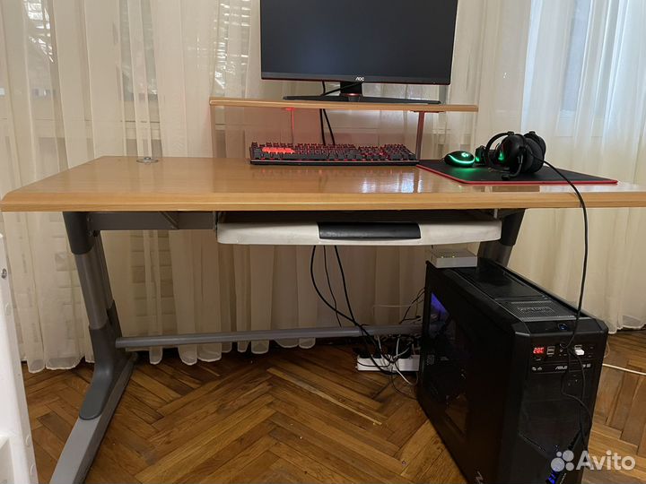 Компьютерный стол, рабочий