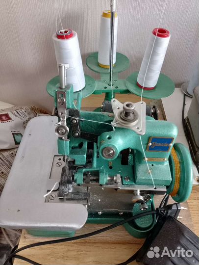 Оверлок для швейной машины