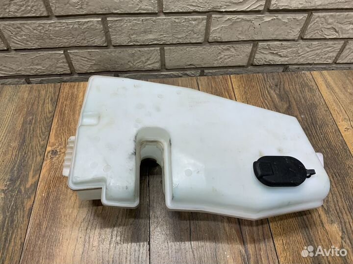 LADA Largus Бачок омывателя лобового стекла