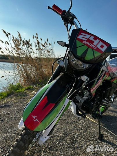 Мотоцикл Sharmax Sport 240