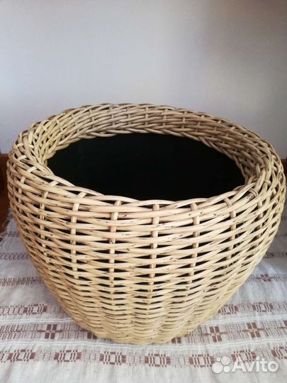Кашпо для цветов из ротанга. 16л