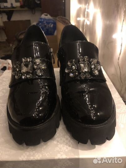 Ботильоны лаковые 38