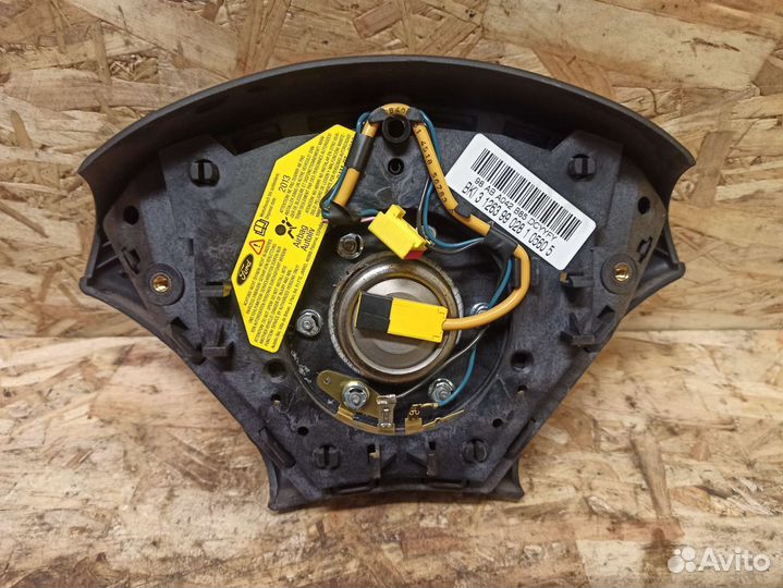 Подушка безопасности в руль Ford Focus 1