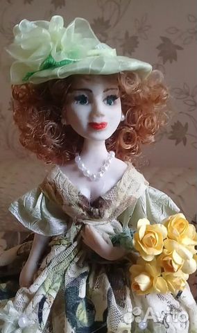 Куколка из полимерной глины, ручной работы