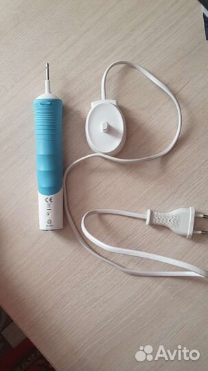 Электрическая зубная щетка braun oral b