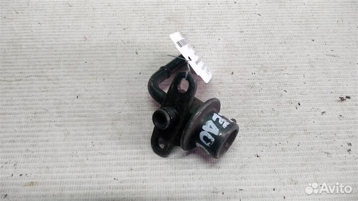 Регулятор давления топлива Mazda Xedos 9 93г