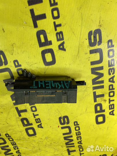 Часы Hyundai Accent 2