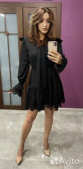 Новое черное платье с кружевом