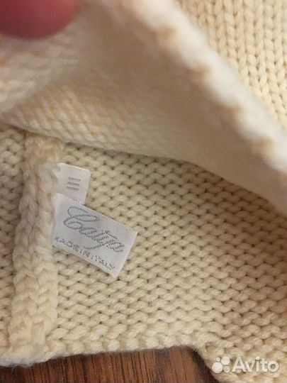 Шапки все разные,уточняйте