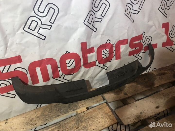 Юбка бампера задняя Mercedes-Benz C-Class W204