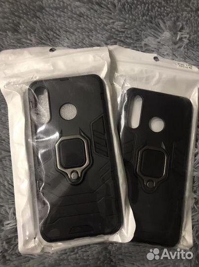 Чехлы на телефон