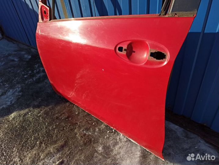 Дверь передняя левая Toyota Yaris XP90 1KR 2008