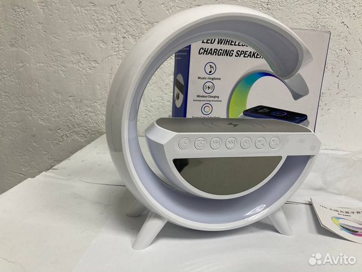 Колонка-будильник + беспроводное зу