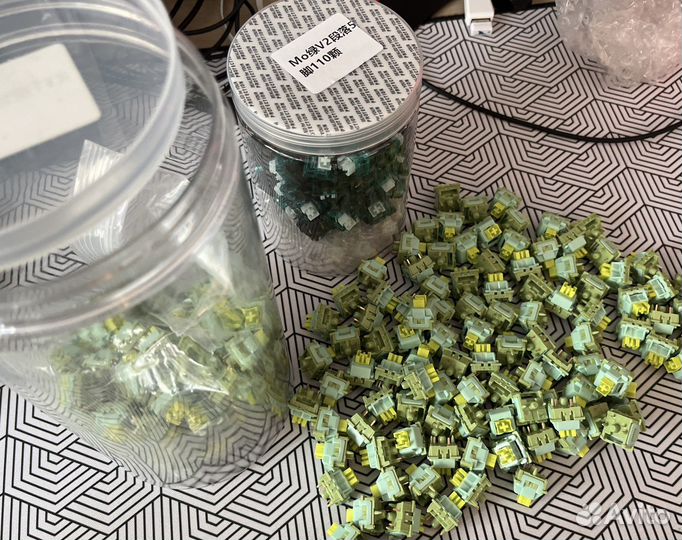 База клавиатуры GMK67 белая