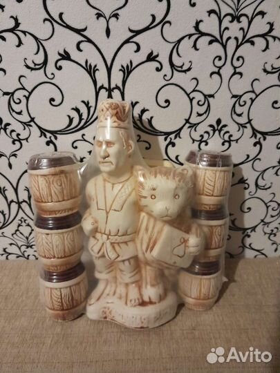 Набор графин и рюмки